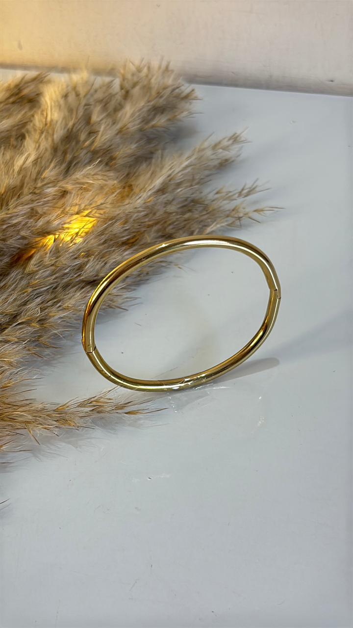 Linear Crystal Luxe Bangle