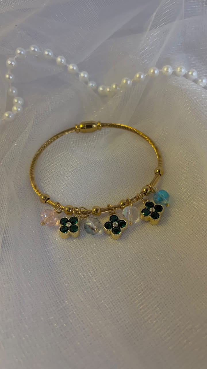 Emerald Clover Charm Bracelet